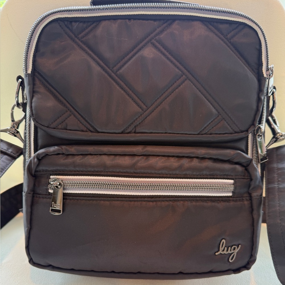 Lug Wrangler Crossbody Bag in black